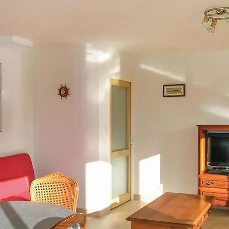 Дом отдыха 2 Bedroom Awesome In *